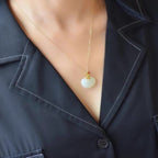 Schöne Gold Halskette mit einzigartigem Stil