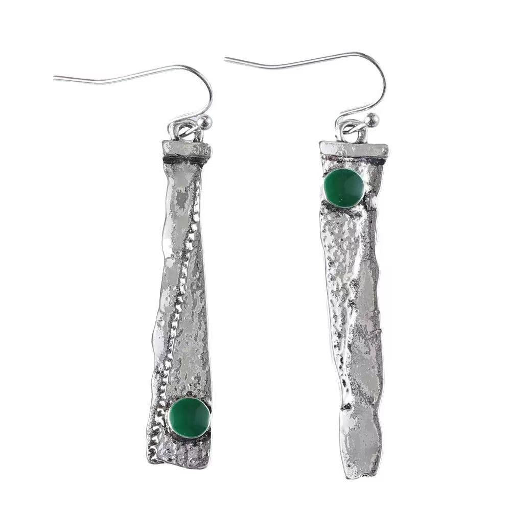 Zarte handwerkliche Ohrring