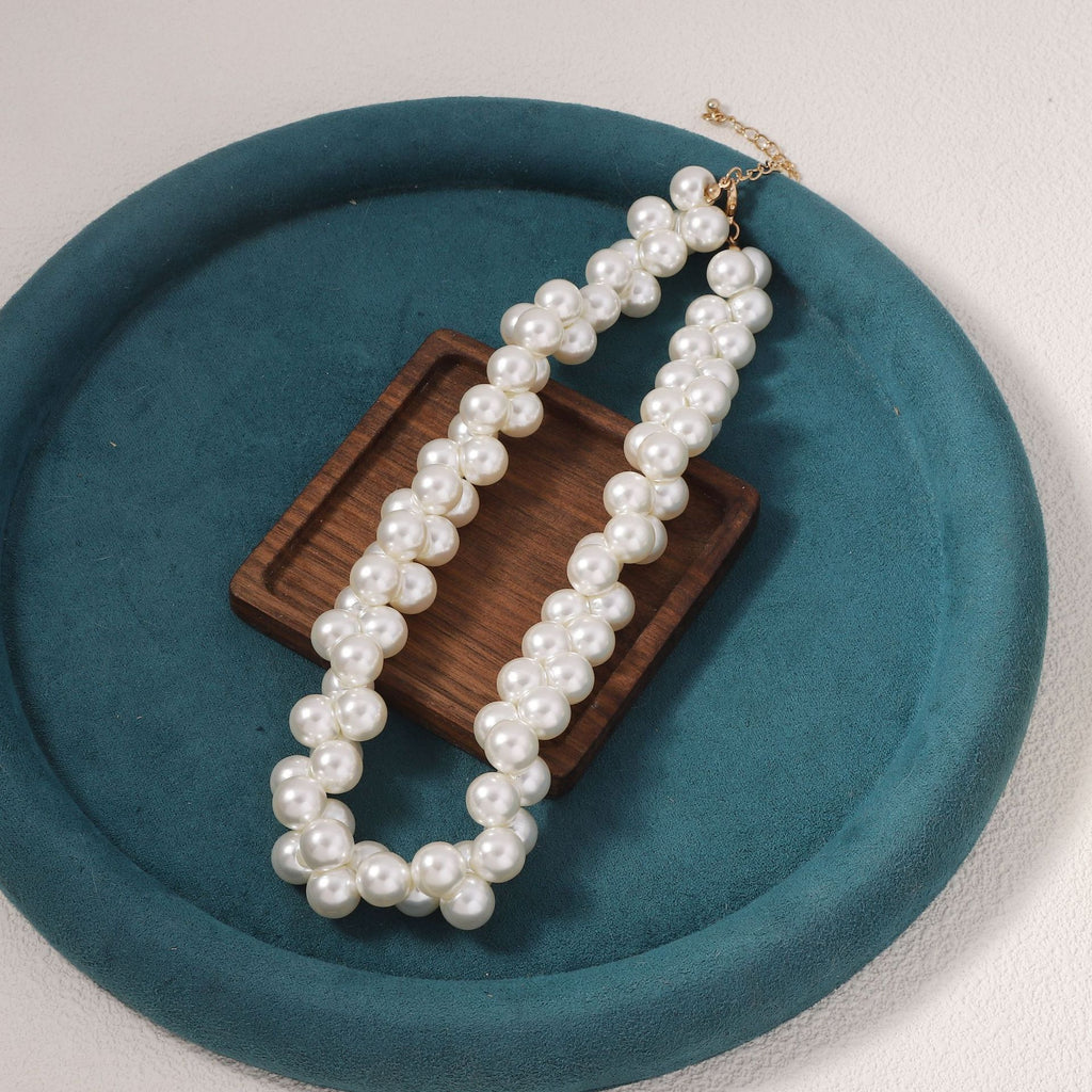 Zarte handwerkliche Perlen Halskette