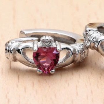 Schöne Ohrring mit einzigartigem Stil