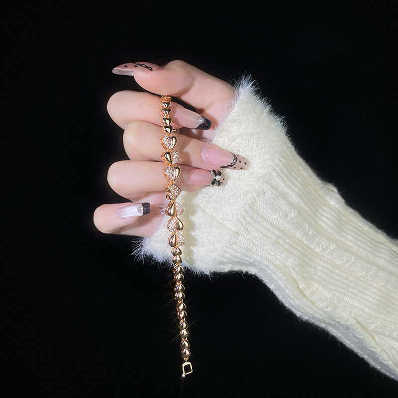 Schöne Armband mit einzigartigem Stil