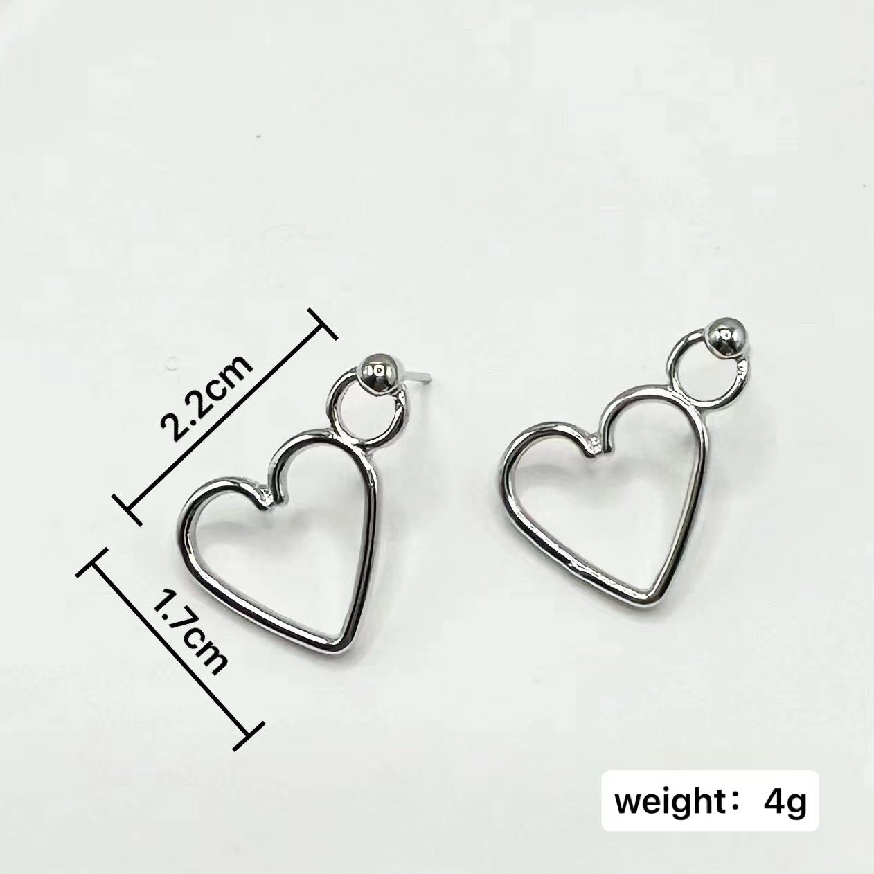 Schöne Ohrring mit einzigartigem Stil