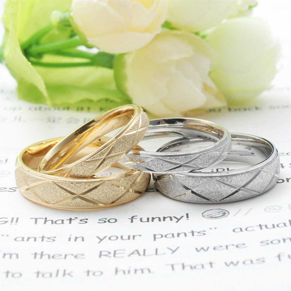 Zarte handwerkliche Ring