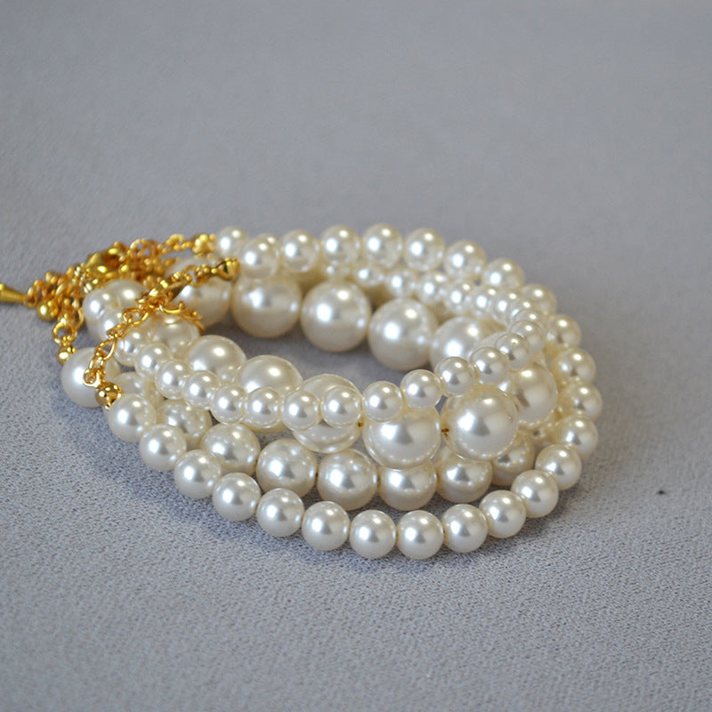 Schöne Perlen Armband mit einzigartigem Stil