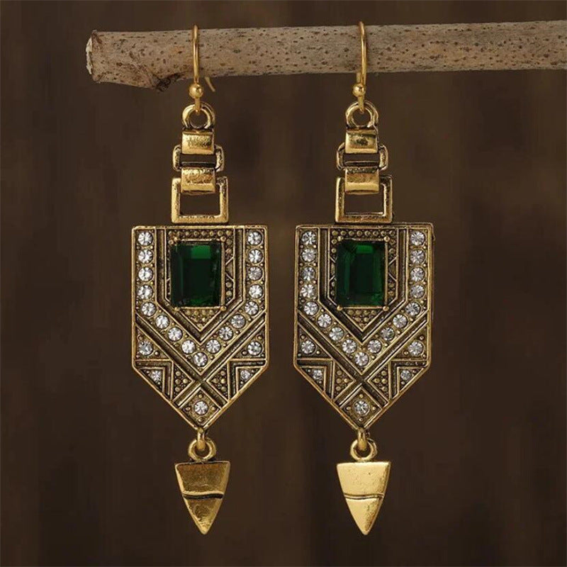 Zarte handwerkliche Ohrring