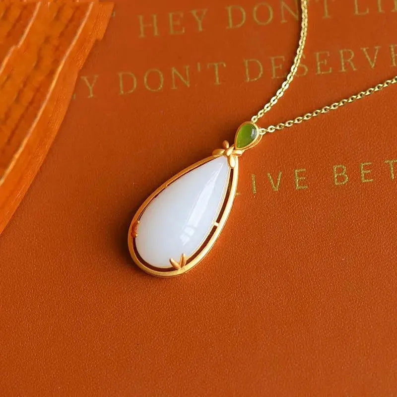 Schöne Silber Halskette mit einzigartigem Stil