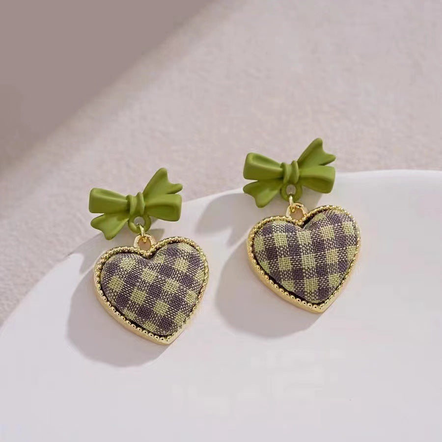 Atemberaubende Ohrring für den Alltag