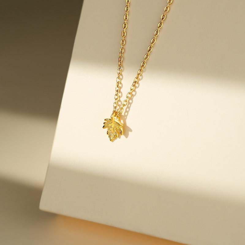 Schöne Halskette mit einzigartigem Stil