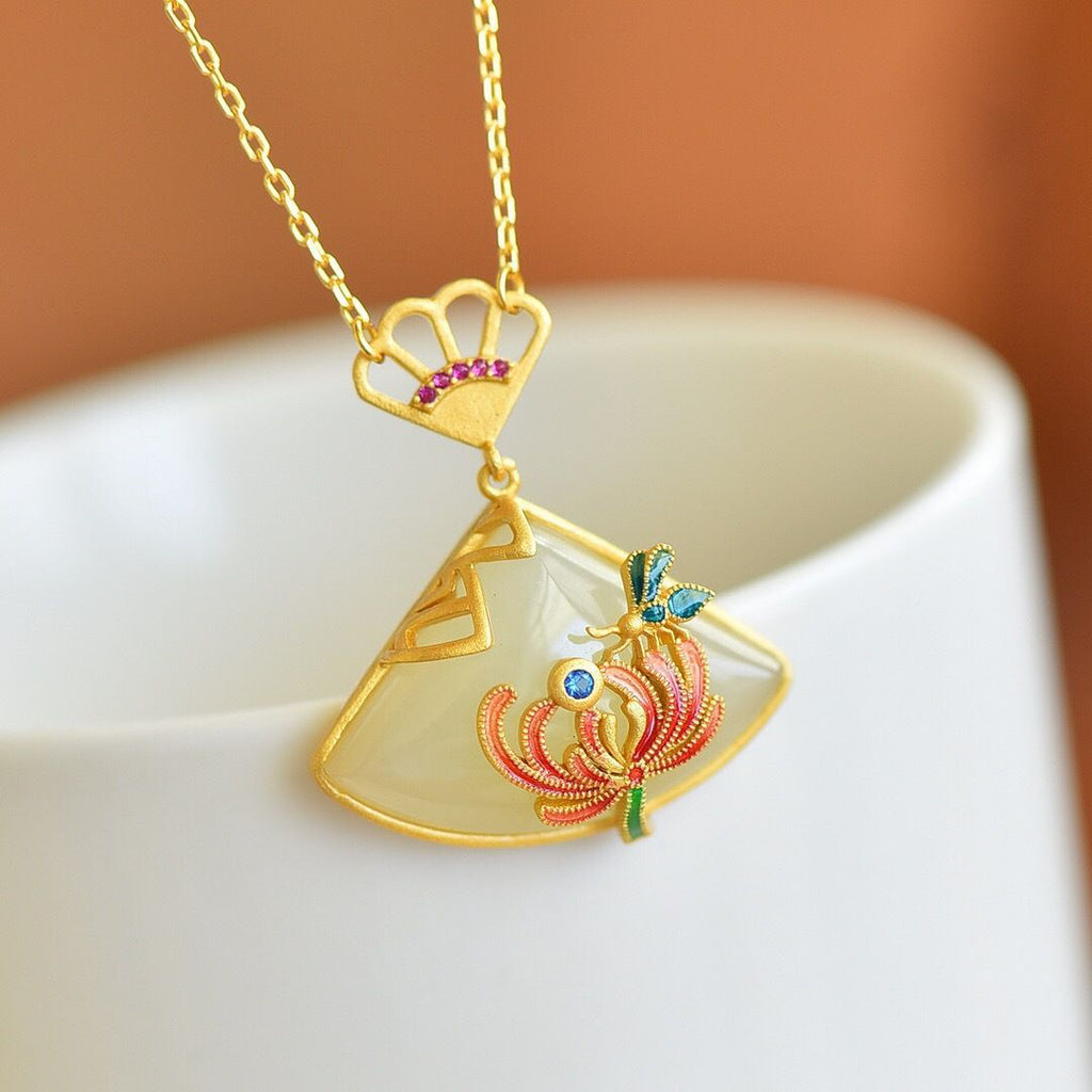 Zarte handwerkliche Halskette