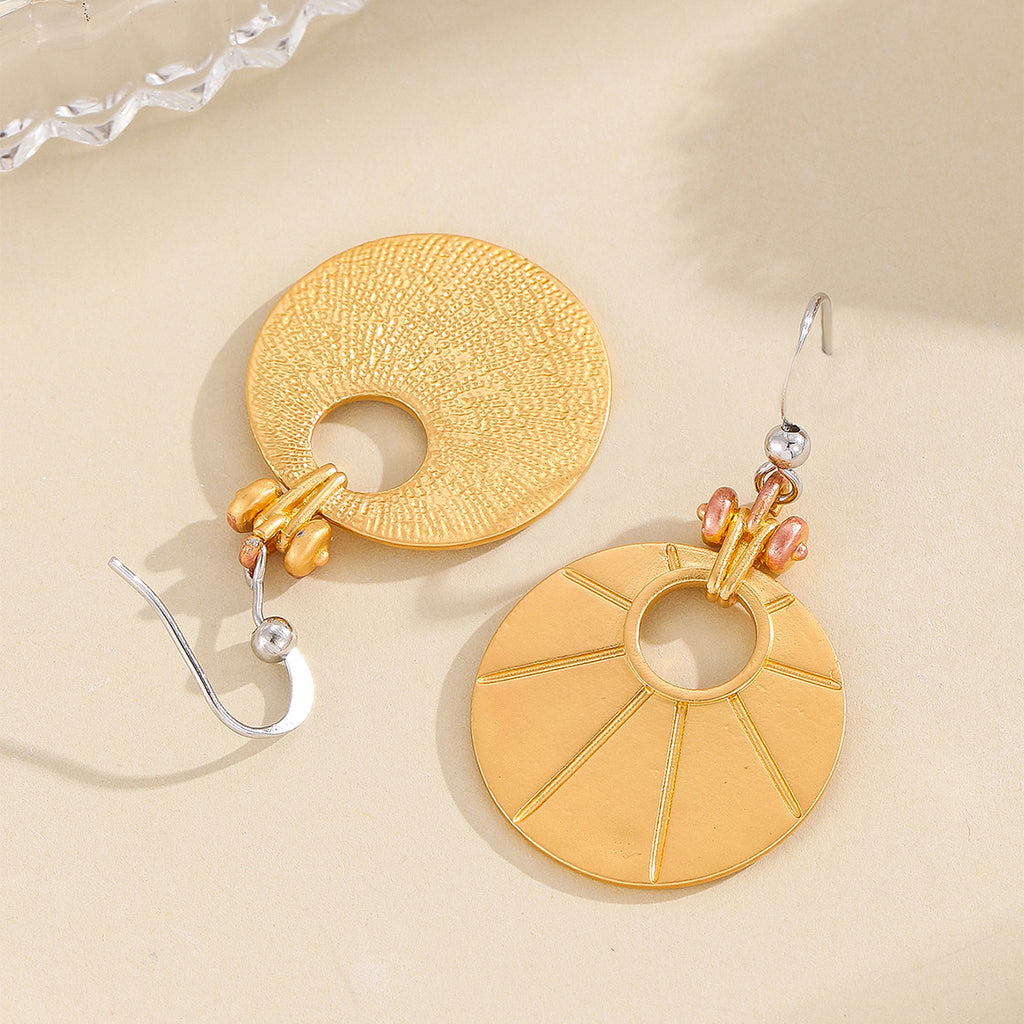 Atemberaubende Ohrring für den Alltag