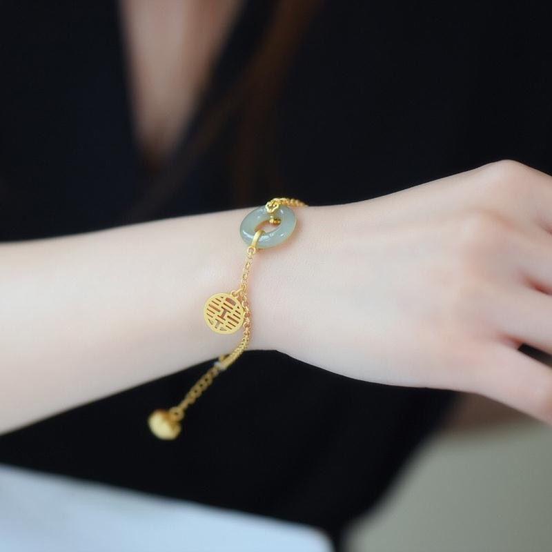 Klassische Gold Armband mit zeitloser Eleganz