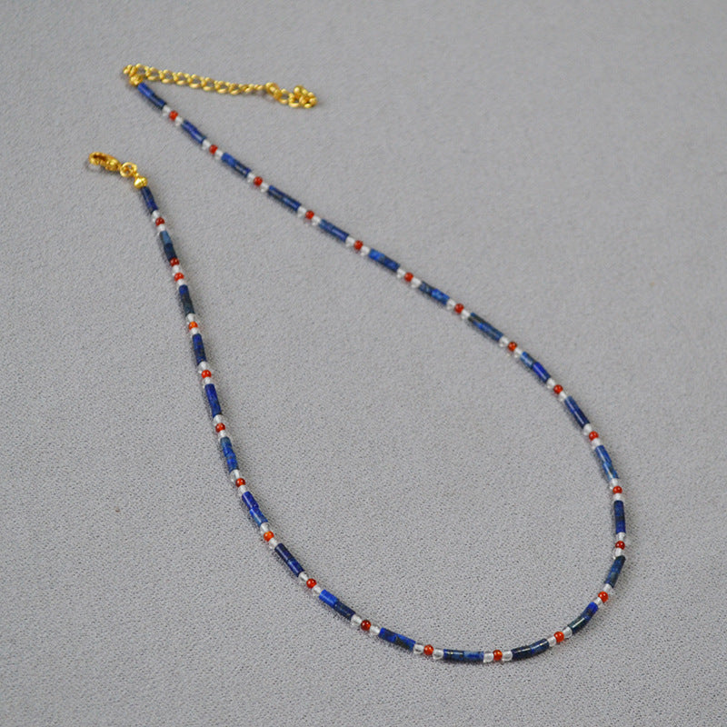 Schöne Halskette mit einzigartigem Stil