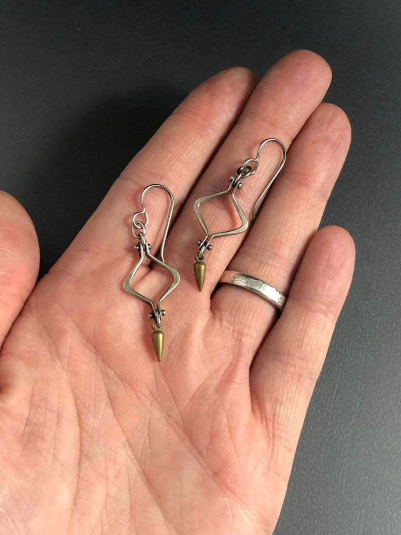 Atemberaubende Ohrring für den Alltag