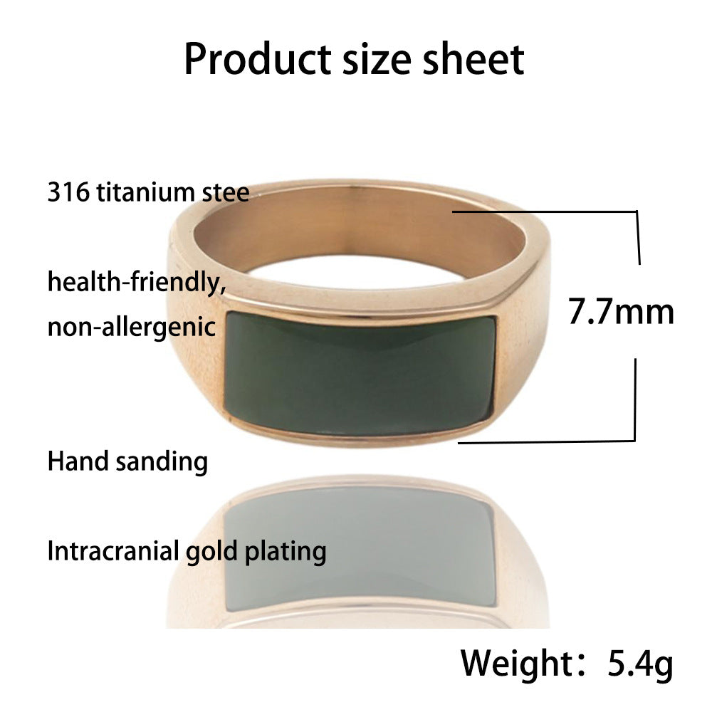 Zarte handwerkliche Ring