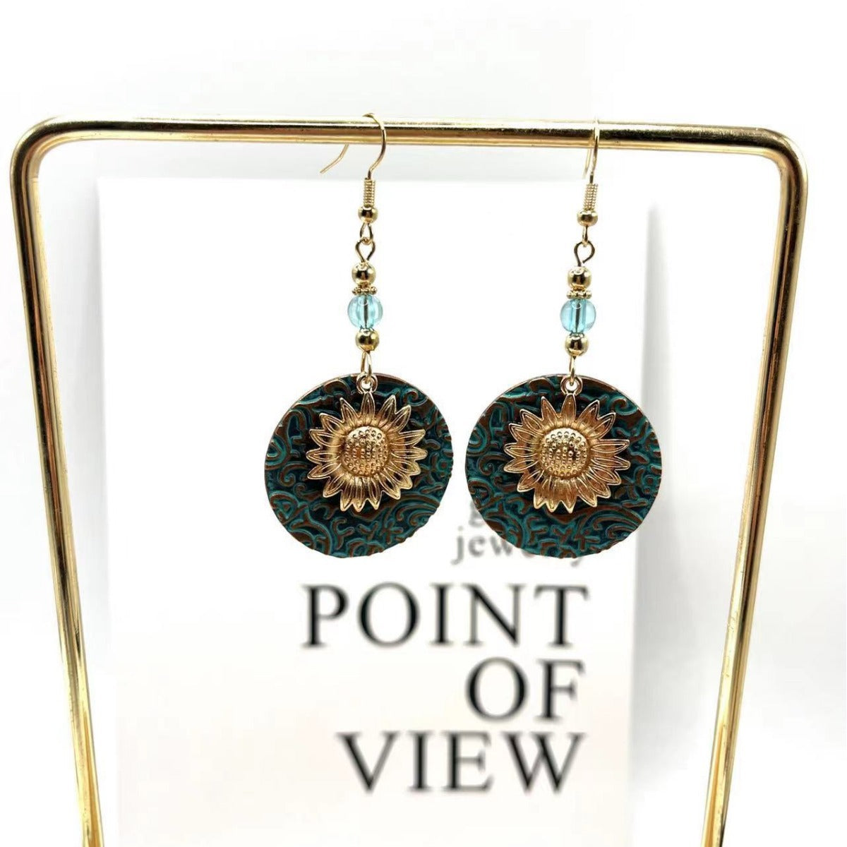 Zarte handwerkliche Ohrring