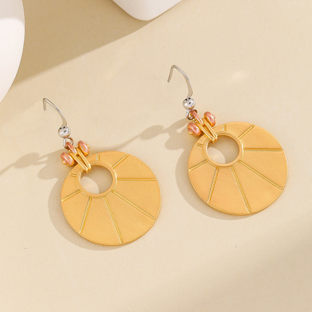 Atemberaubende Ohrring für den Alltag