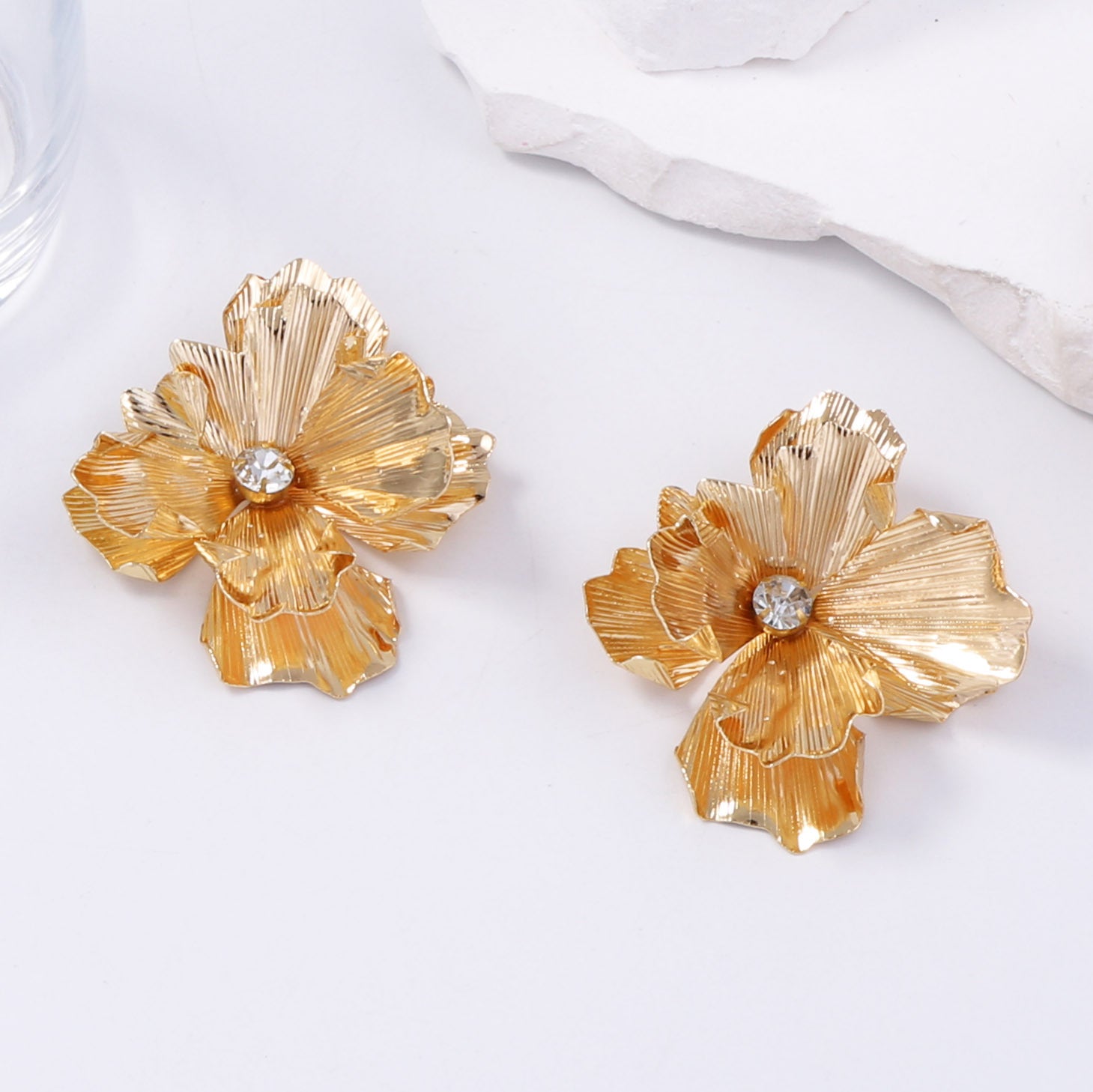 Atemberaubende Ohrring für den Alltag