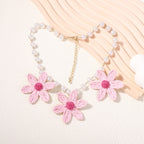 Schöne Halskette mit einzigartigem Stil