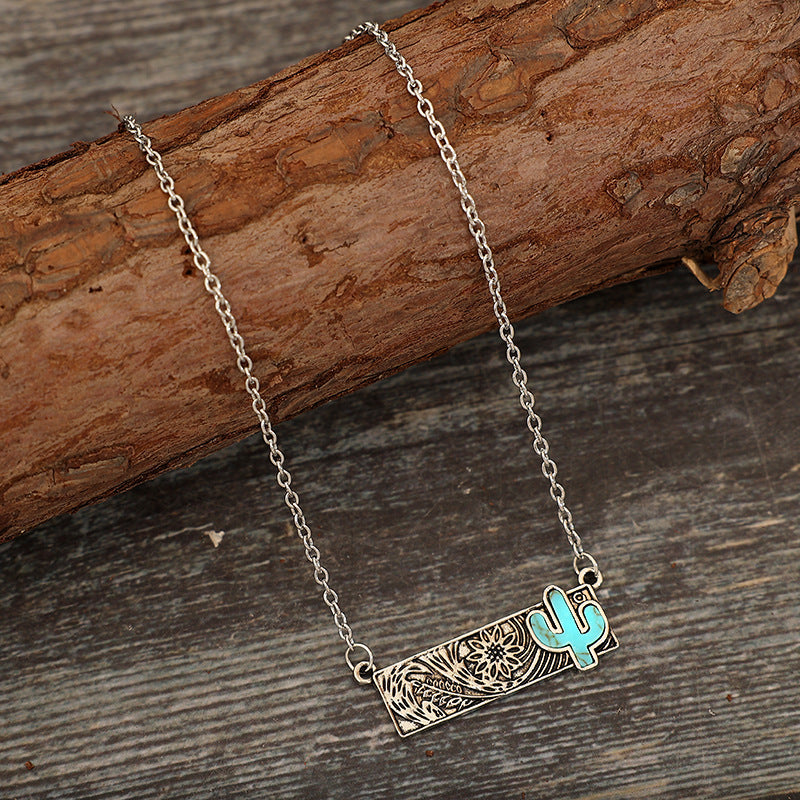 Zarte handwerkliche Halskette