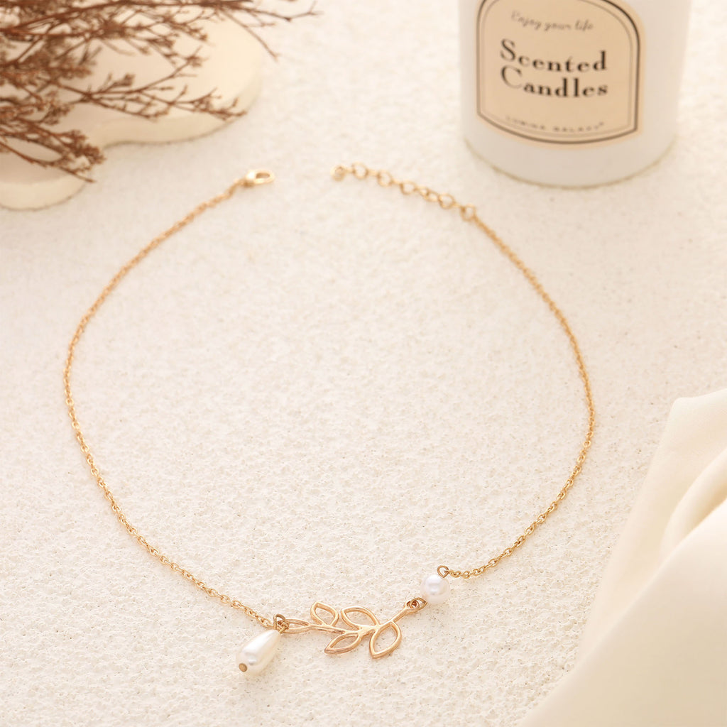 Schöne Halskette mit einzigartigem Stil