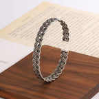 Zarte handwerkliche Armband