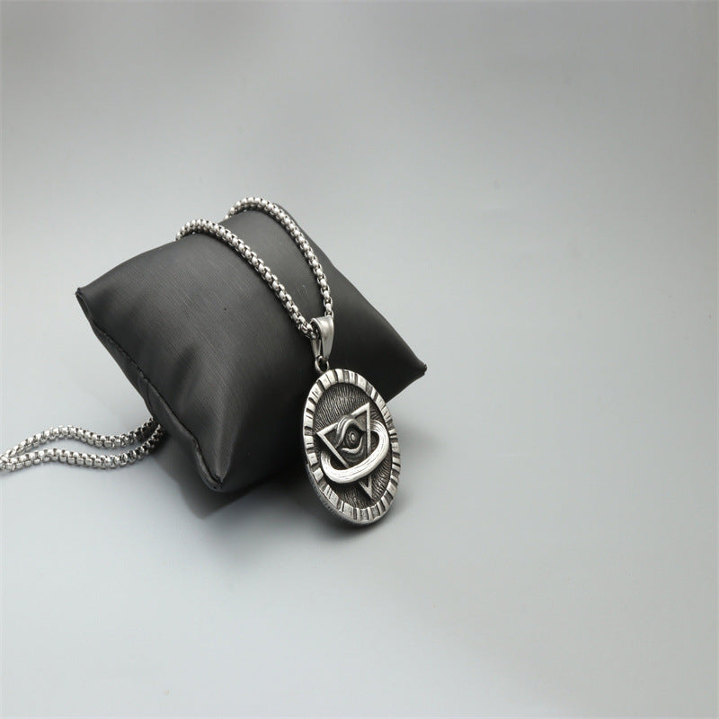 Zarte handwerkliche Halskette