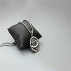 Zarte handwerkliche Halskette