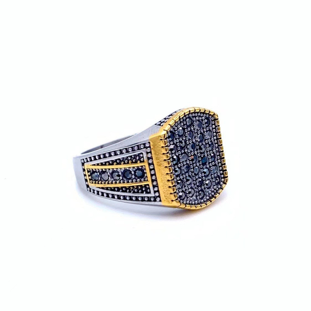 Zarte handwerkliche Gold Ring