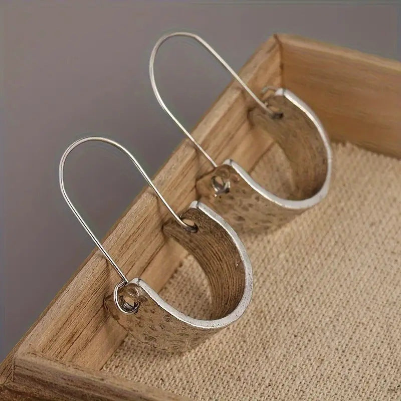 Atemberaubende Ohrring für den Alltag