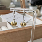 Zarte handwerkliche Ohrring