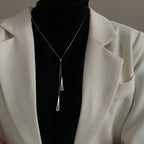 Schöne Halskette mit einzigartigem Stil