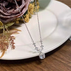 Schöne Halskette mit einzigartigem Stil