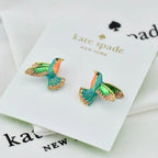 Schöne Ohrring mit einzigartigem Stil