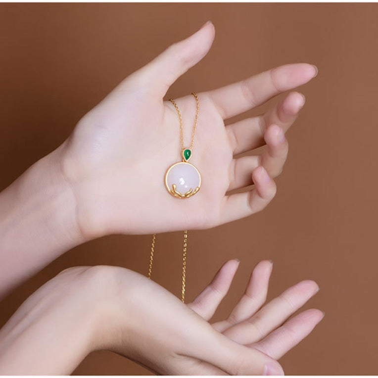 Schöne Silber Halskette mit einzigartigem Stil