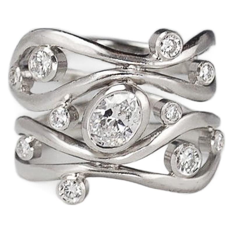 Zarte handwerkliche Ring