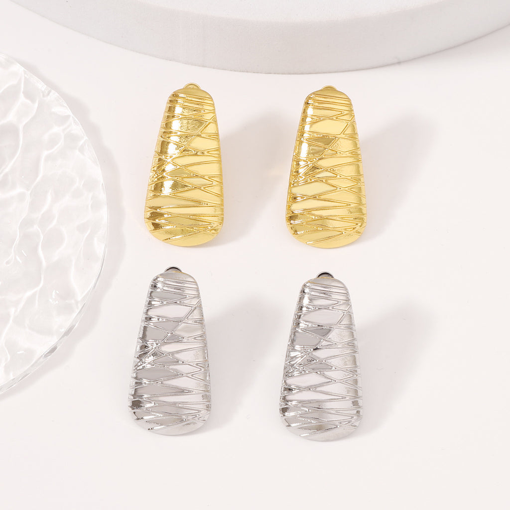 Atemberaubende Ohrring für den Alltag