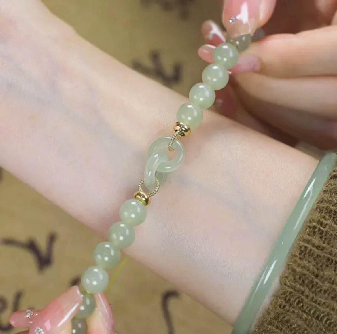 Schöne Armband mit einzigartigem Stil