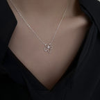 Zarte handwerkliche Halskette