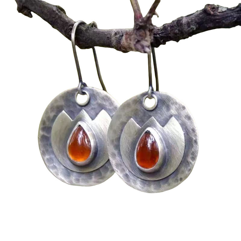 Zarte handwerkliche Ohrring