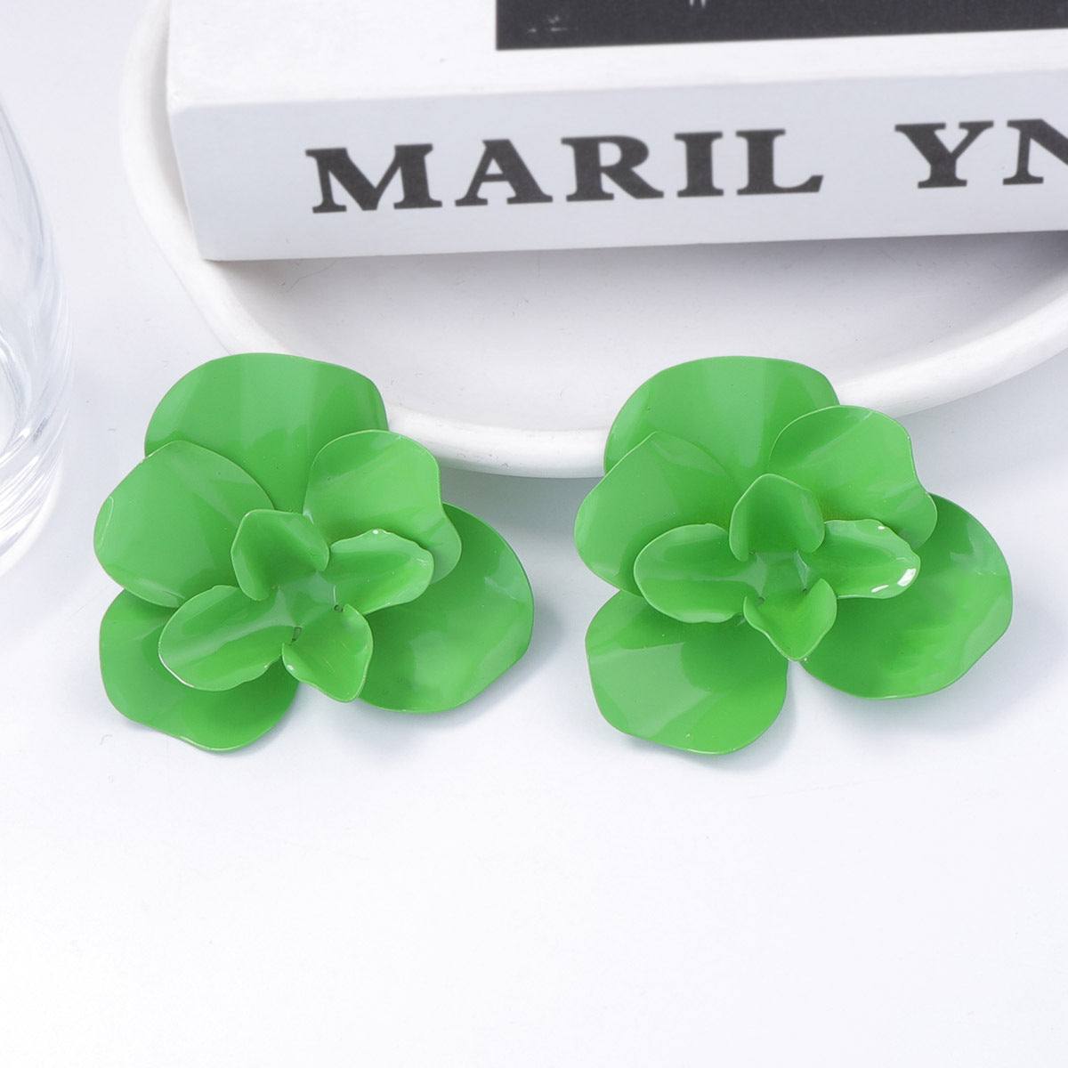 Atemberaubende Ohrring für den Alltag