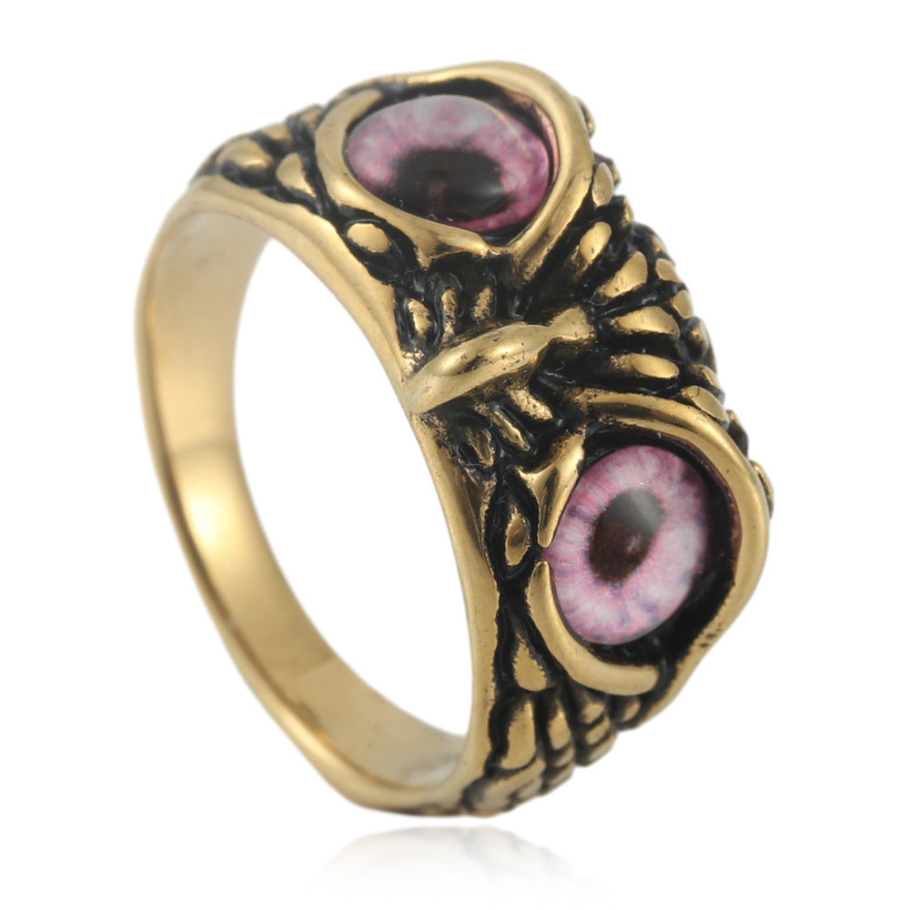 Zarte handwerkliche Ring