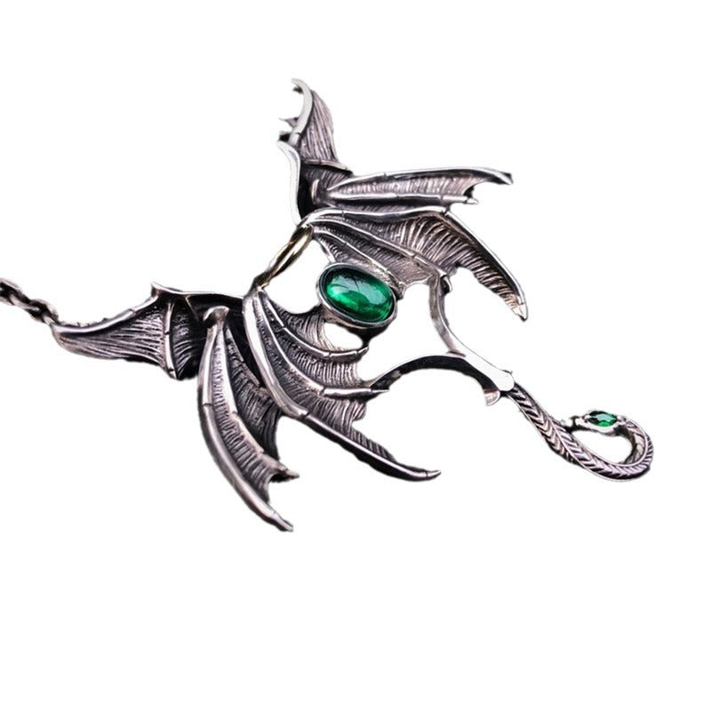 Schöne Halskette mit einzigartigem Stil