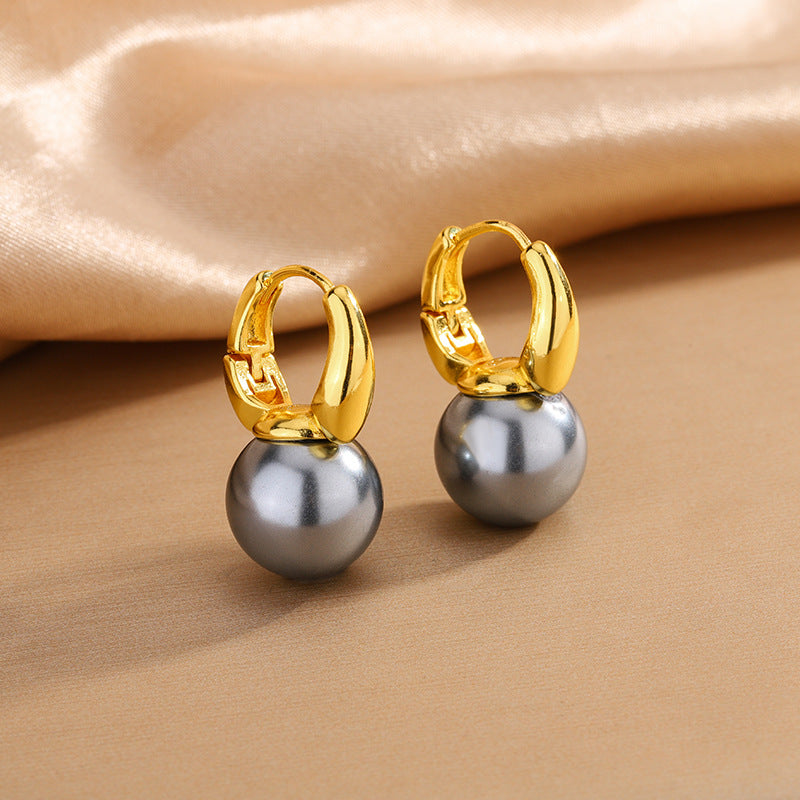 Schöne Gold Ohrring mit einzigartigem Stil