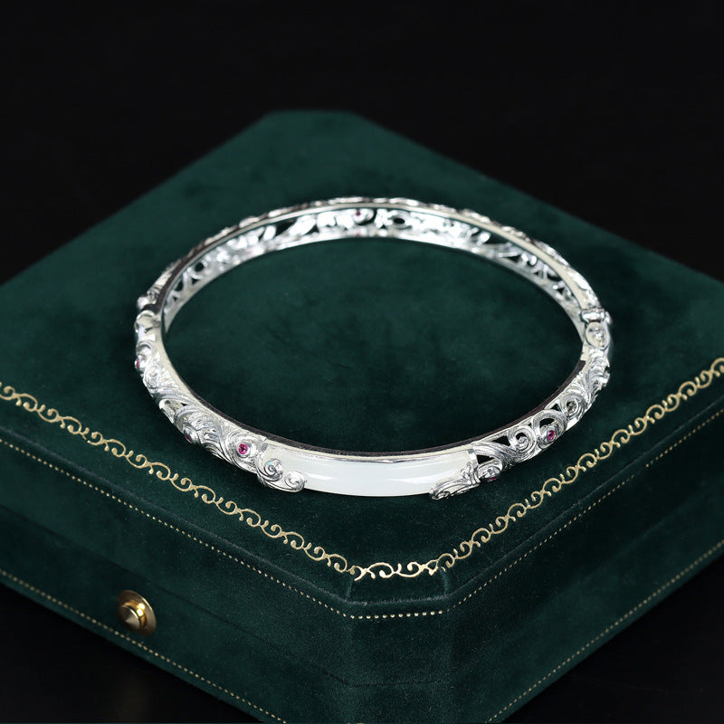 Schöne Gold Armband mit einzigartigem Stil