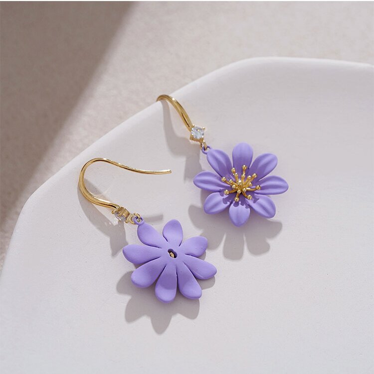 Atemberaubende Ohrring für den Alltag