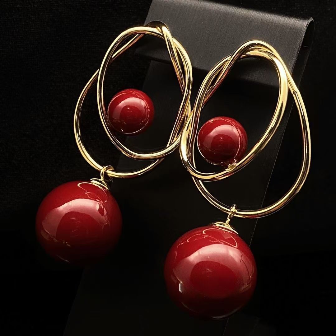 Atemberaubende Ohrring für den Alltag