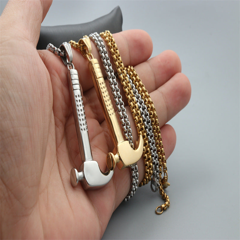 Schöne Halskette mit einzigartigem Stil