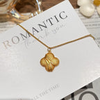 Schöne Gold Halskette mit einzigartigem Stil