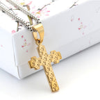 Zarte handwerkliche Halskette