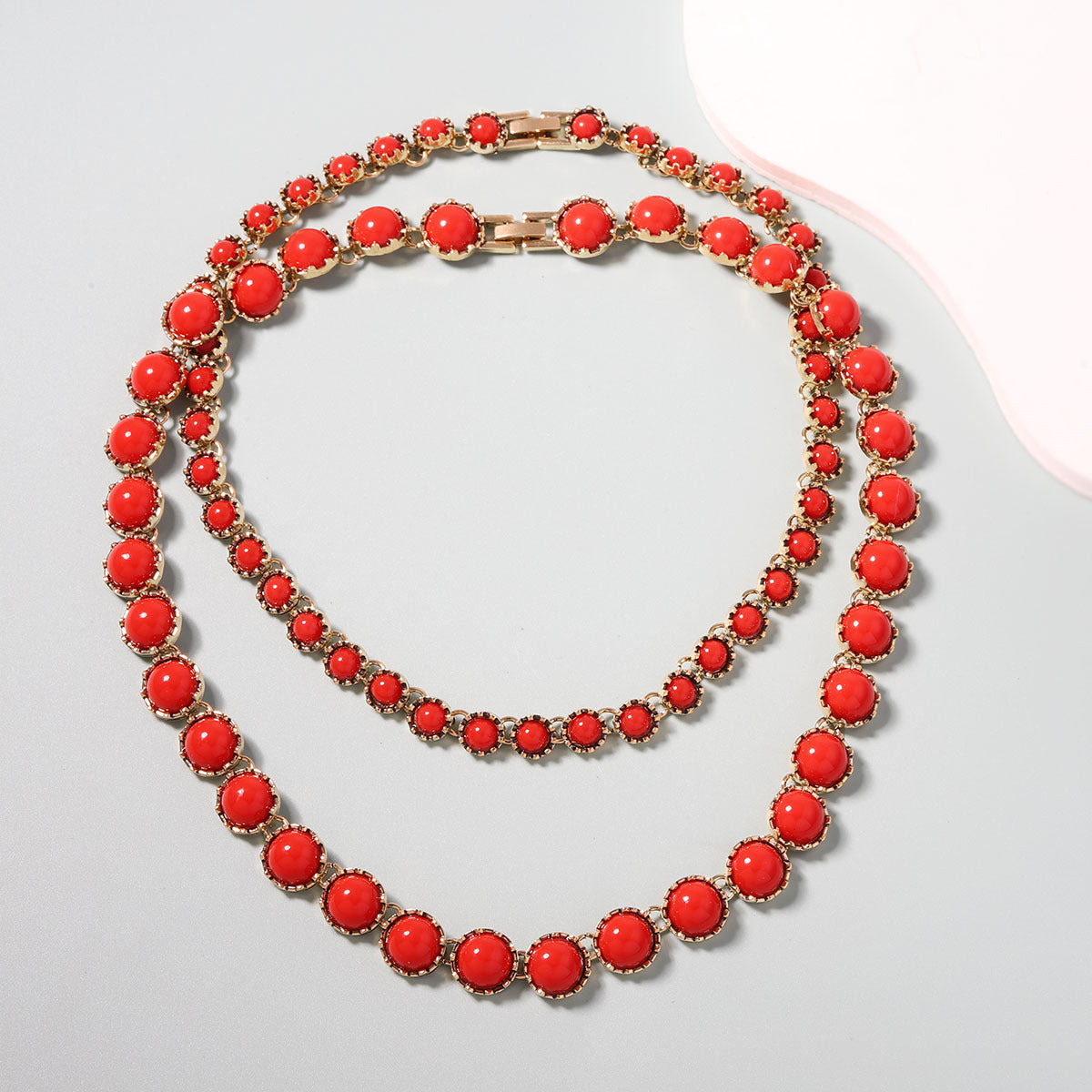 Zarte handwerkliche Halskette